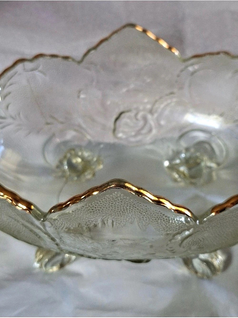 Clear & Gold Glass Serving Dish with Gold-Tone Edge